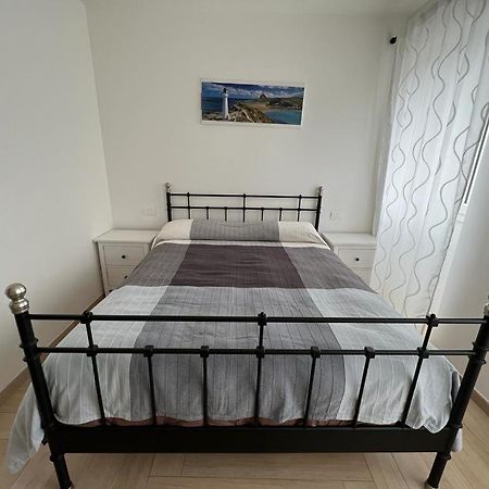 Appartato A 5 Minuti Dal Mare Apartment อิมเปรีอา ภายนอก รูปภาพ
